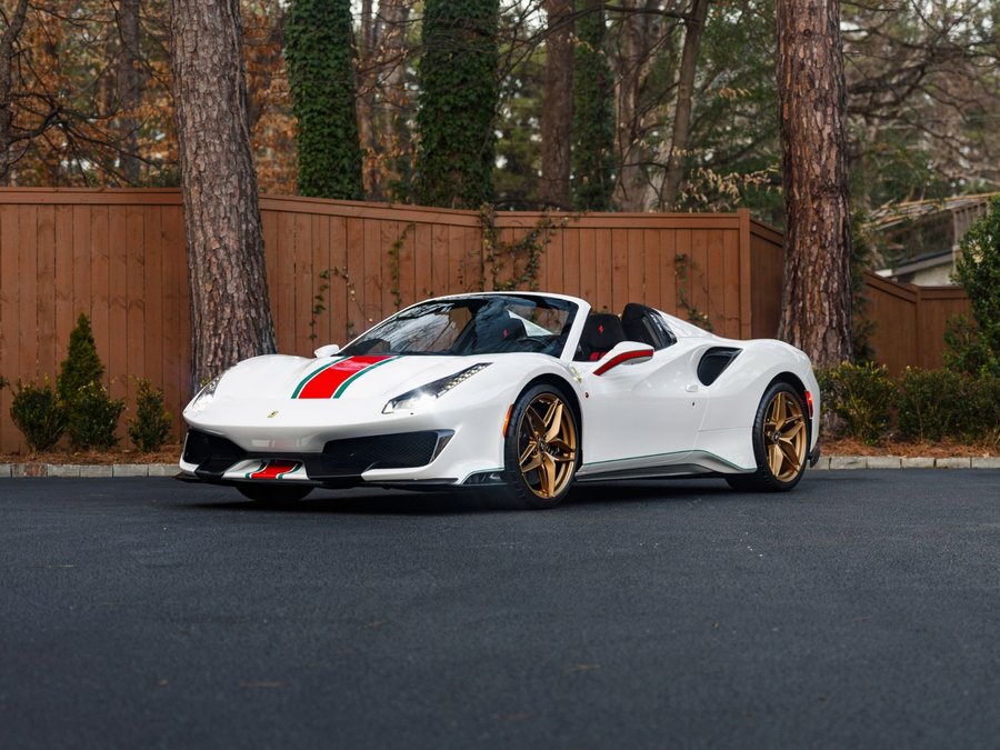 Used 2020 Ferrari 488 Pista Spider image 1