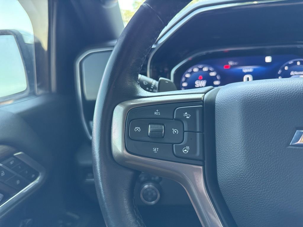 Used 2023 Chevrolet Silverado 1500 High Country w/ Technology Package AWD/4WD image 17