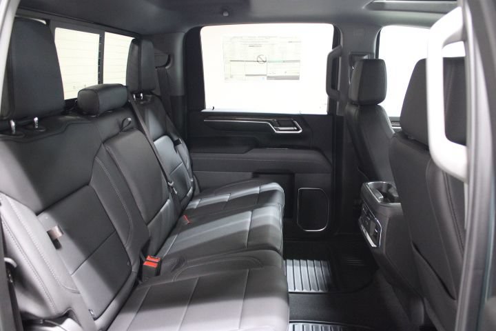 New 2026 Chevrolet Silverado 2500 LTZ w/ LTZ Plus Package AWD/4WD image 30