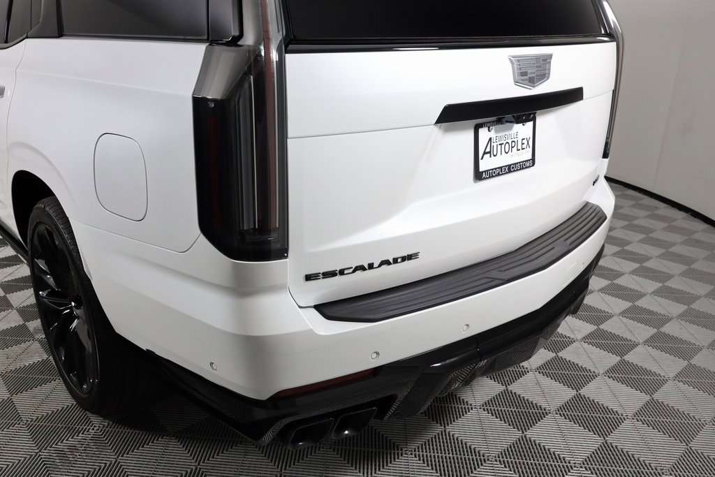 Used 2025 Cadillac Escalade V w/ LPO, ONYX Package image 54