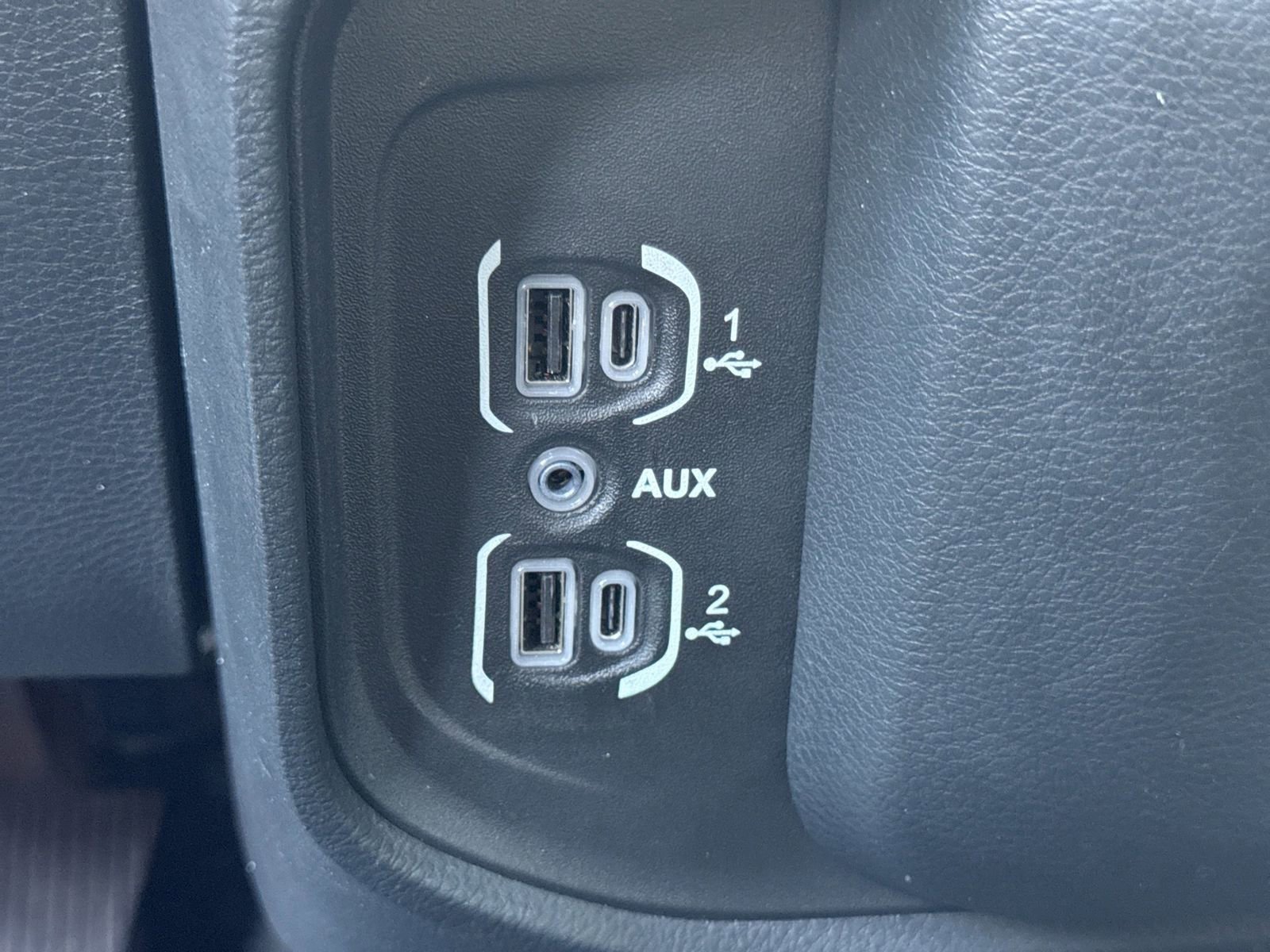 Used 2022 RAM 1500 Big Horn AWD/4WD image 33
