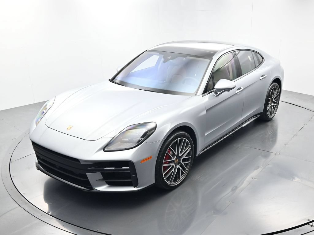 Certified 2026 Porsche Panamera GTS AWD/4WD image 35