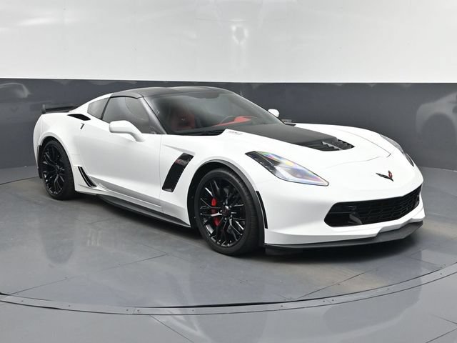 Used 2016 Chevrolet Corvette Z06 w/ 3LZ Preferred Equipment Group RWD image 8