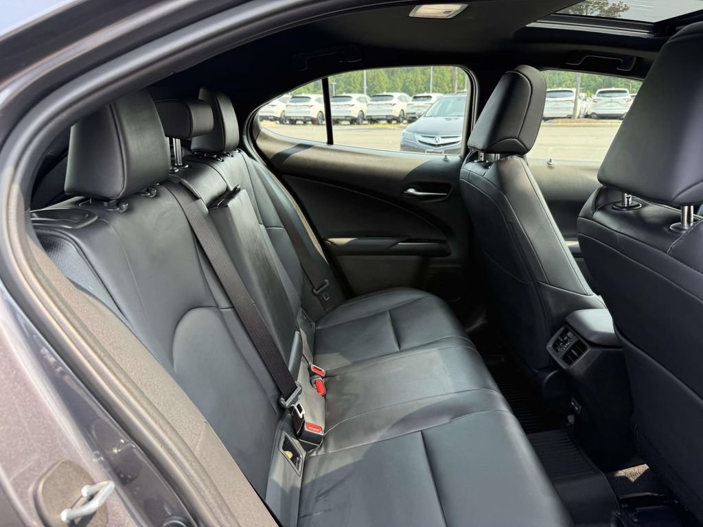 Used 2025 Lexus UX 300h AWD w/ Accessory Package (Z1) image 17