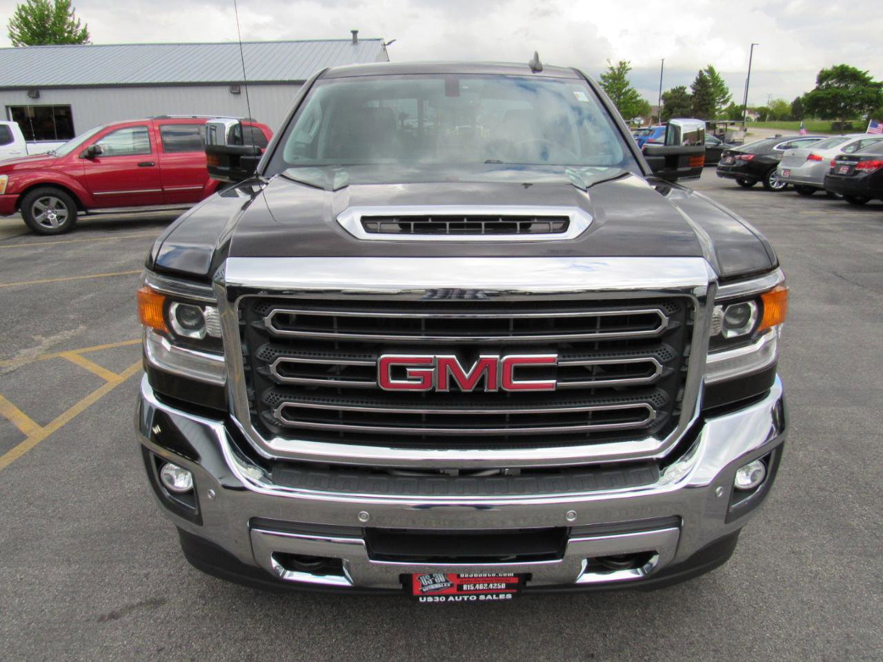 Used 2018 GMC Sierra 2500 SLT w/ Duramax Plus Package AWD/4WD image 11