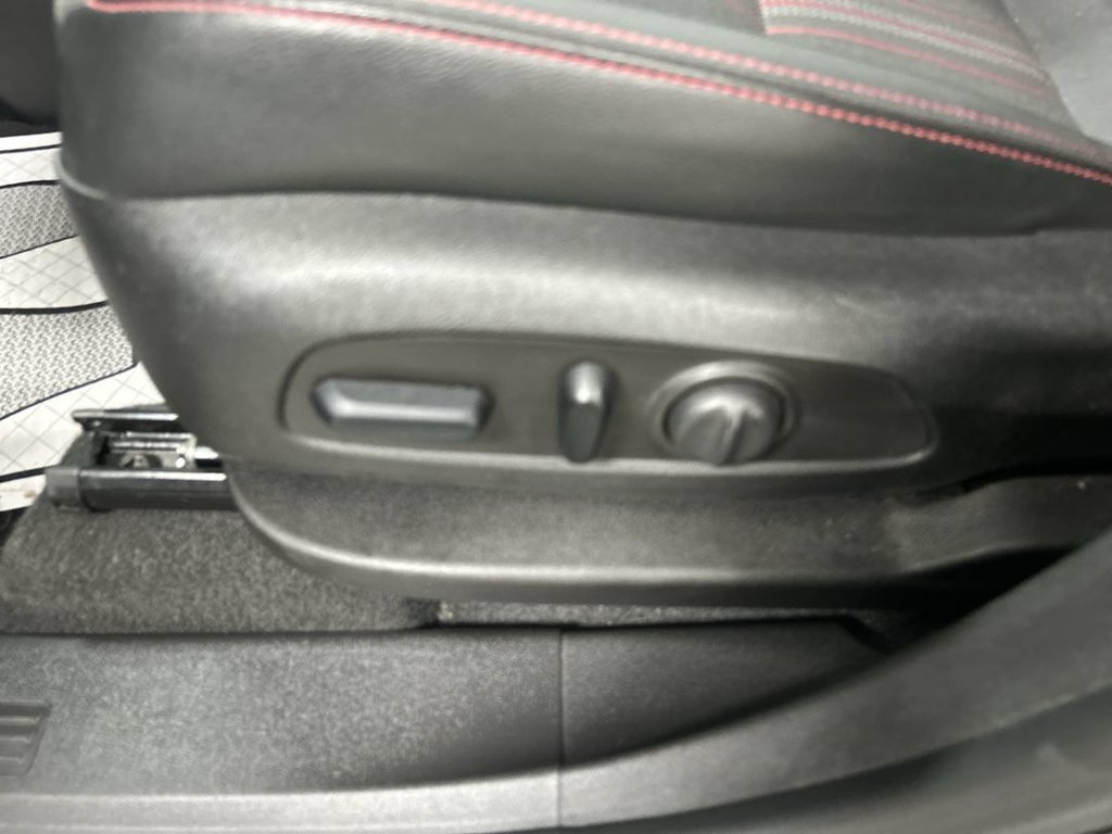 Certified 2023 Chevrolet Equinox RS AWD/4WD image 10