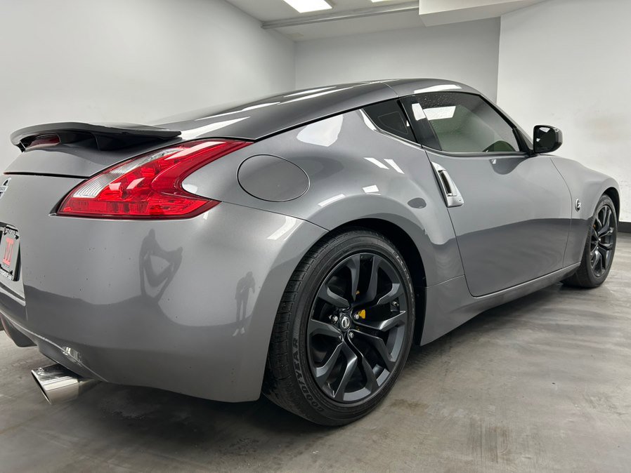 Used 2016 Nissan 370Z Touring Sport image 21