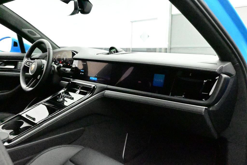 New 2026 Porsche Panamera GTS AWD/4WD image 19