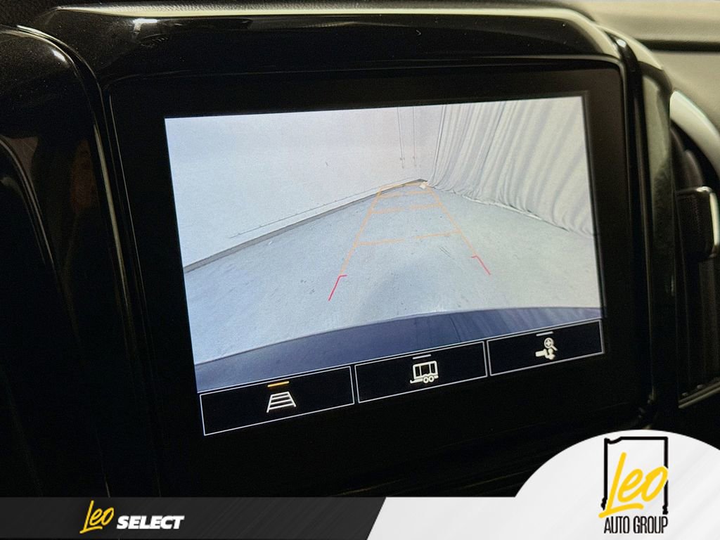 Used 2023 Chevrolet Traverse LT FWD image 13