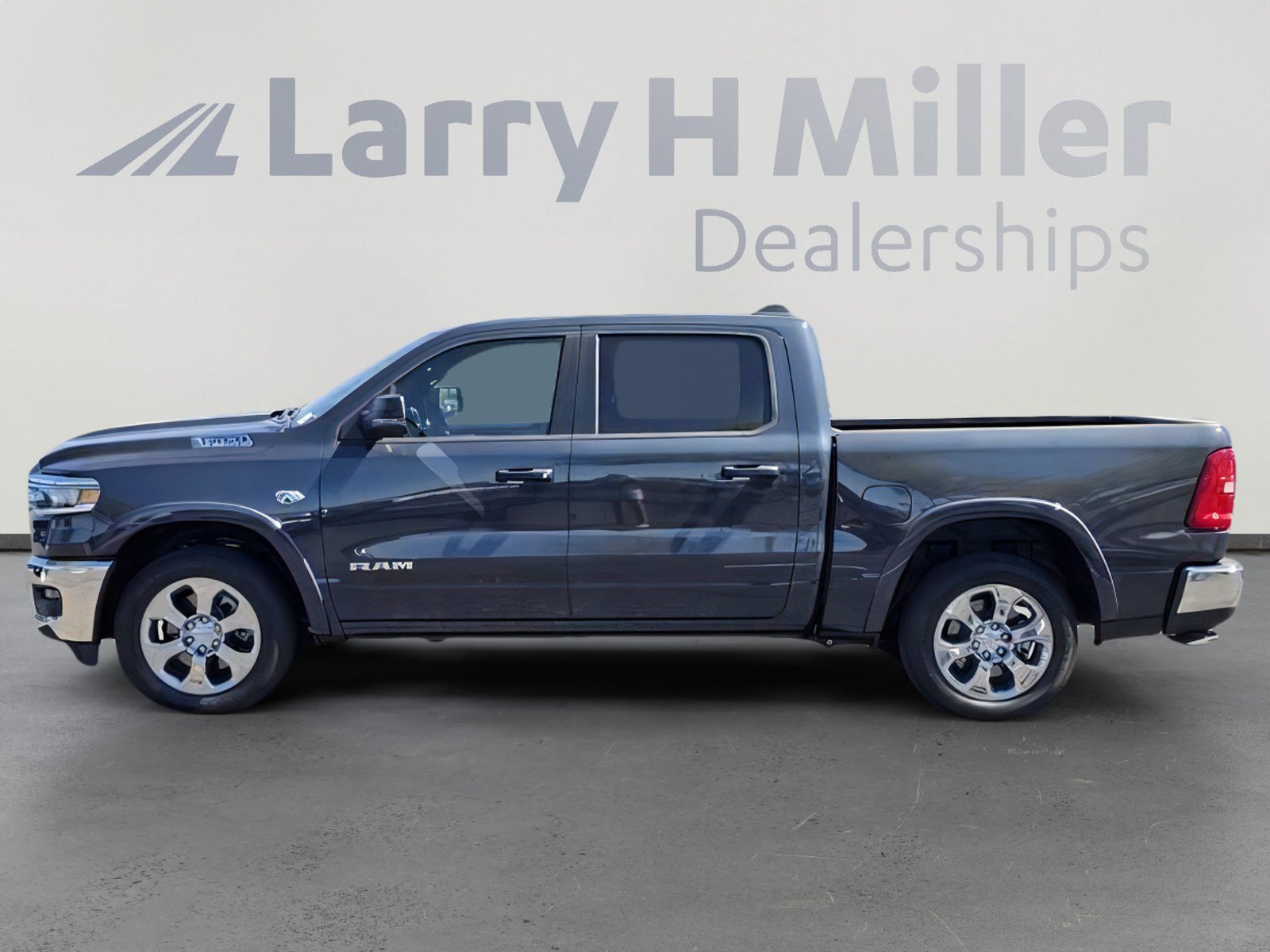 New 2026 RAM 1500 Big Horn AWD/4WD image 2