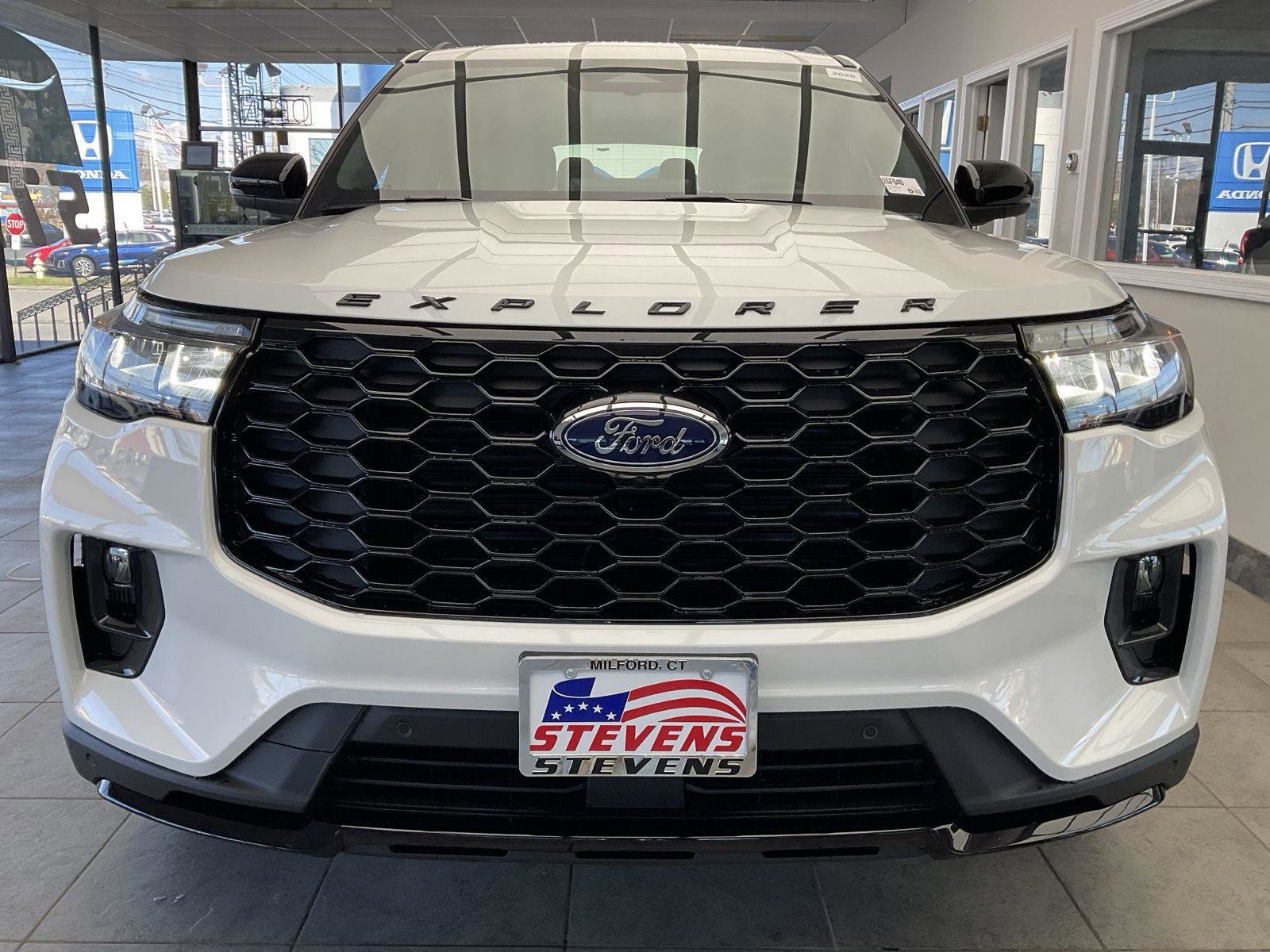 New 2026 Ford Explorer ST-Line w/ ST-Line Street Pack image 2