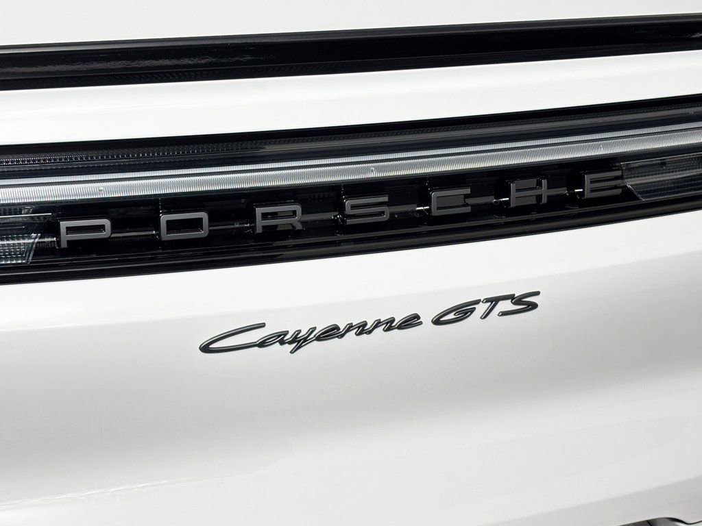 New 2026 Porsche Cayenne GTS AWD/4WD image 13
