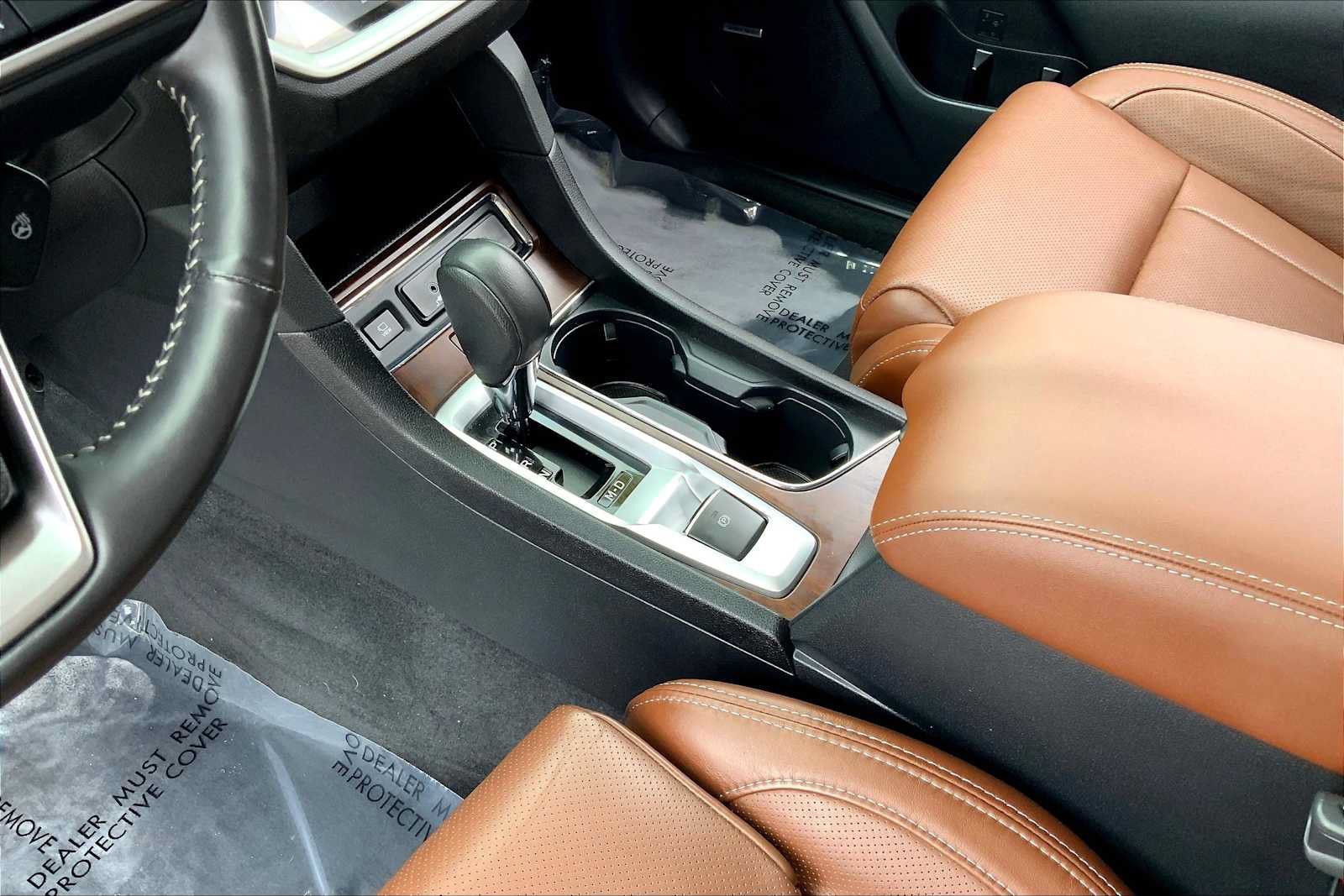 Used 2024 Subaru Ascent Touring AWD/4WD image 17