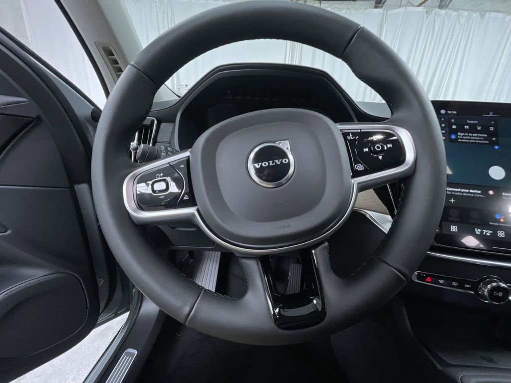 New 2026 Volvo XC90 B6 Plus w/ Protection Package Premier image 9