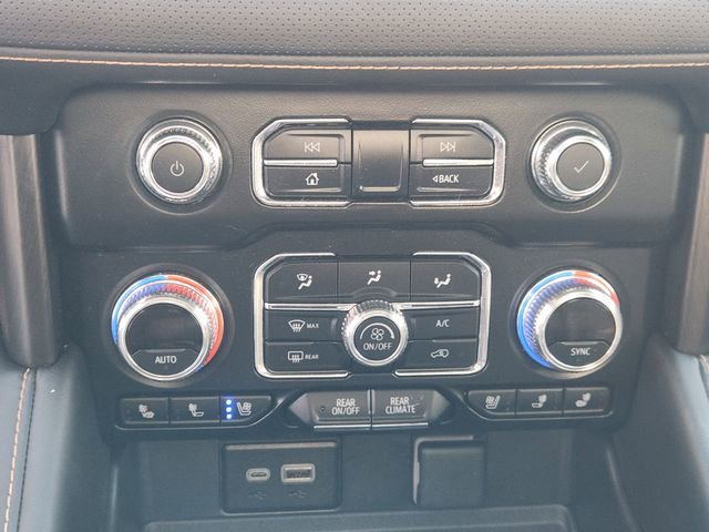 Used 2024 GMC Yukon AT4 w/ LPO, Floor Liner Package image 17