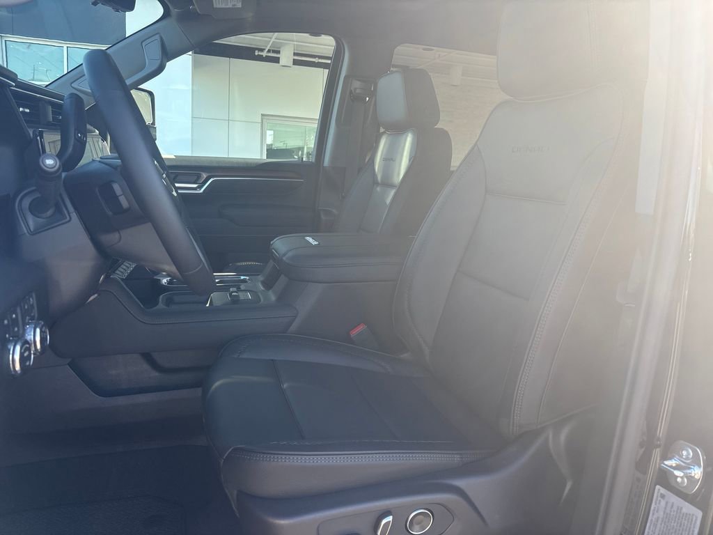 New 2026 GMC Sierra 2500 Denali w/ Denali Reserve Package image 13