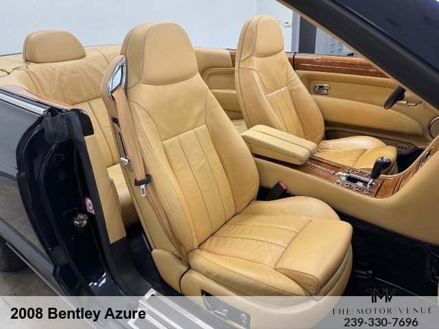 Used 2008 Bentley Azure RWD image 30