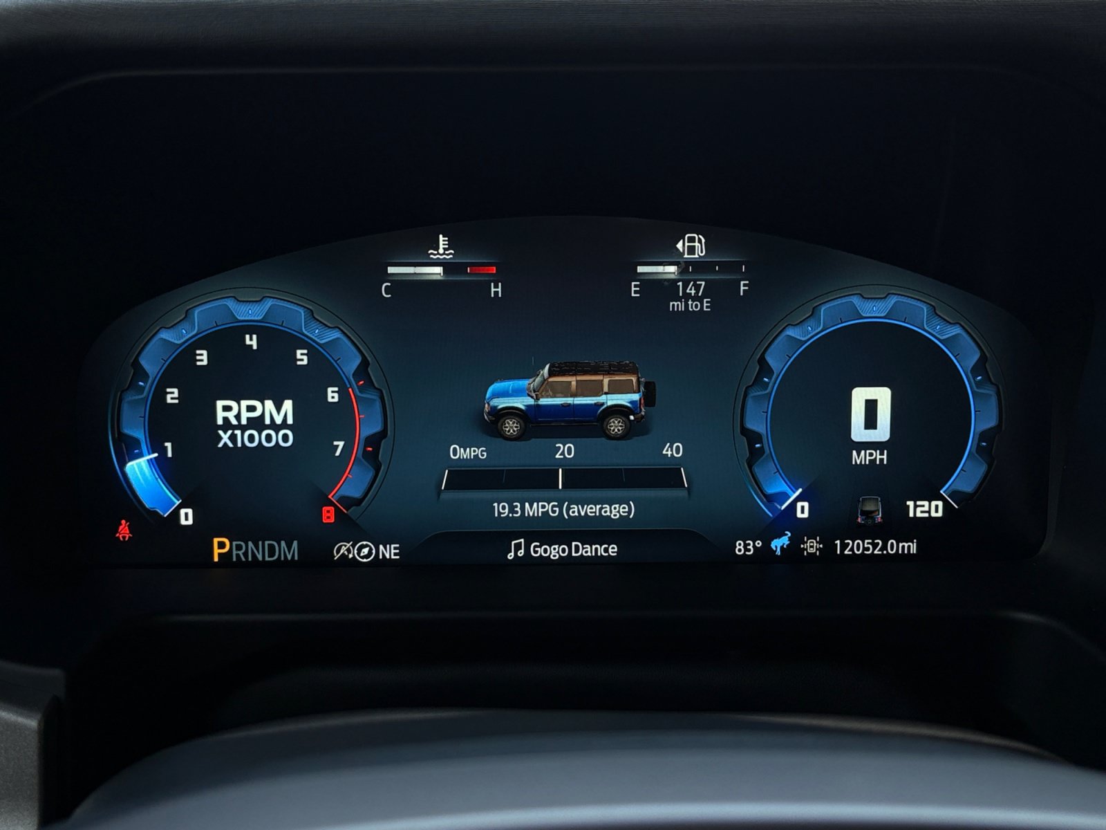 Used 2025 Ford Bronco Outer Banks AWD/4WD image 2