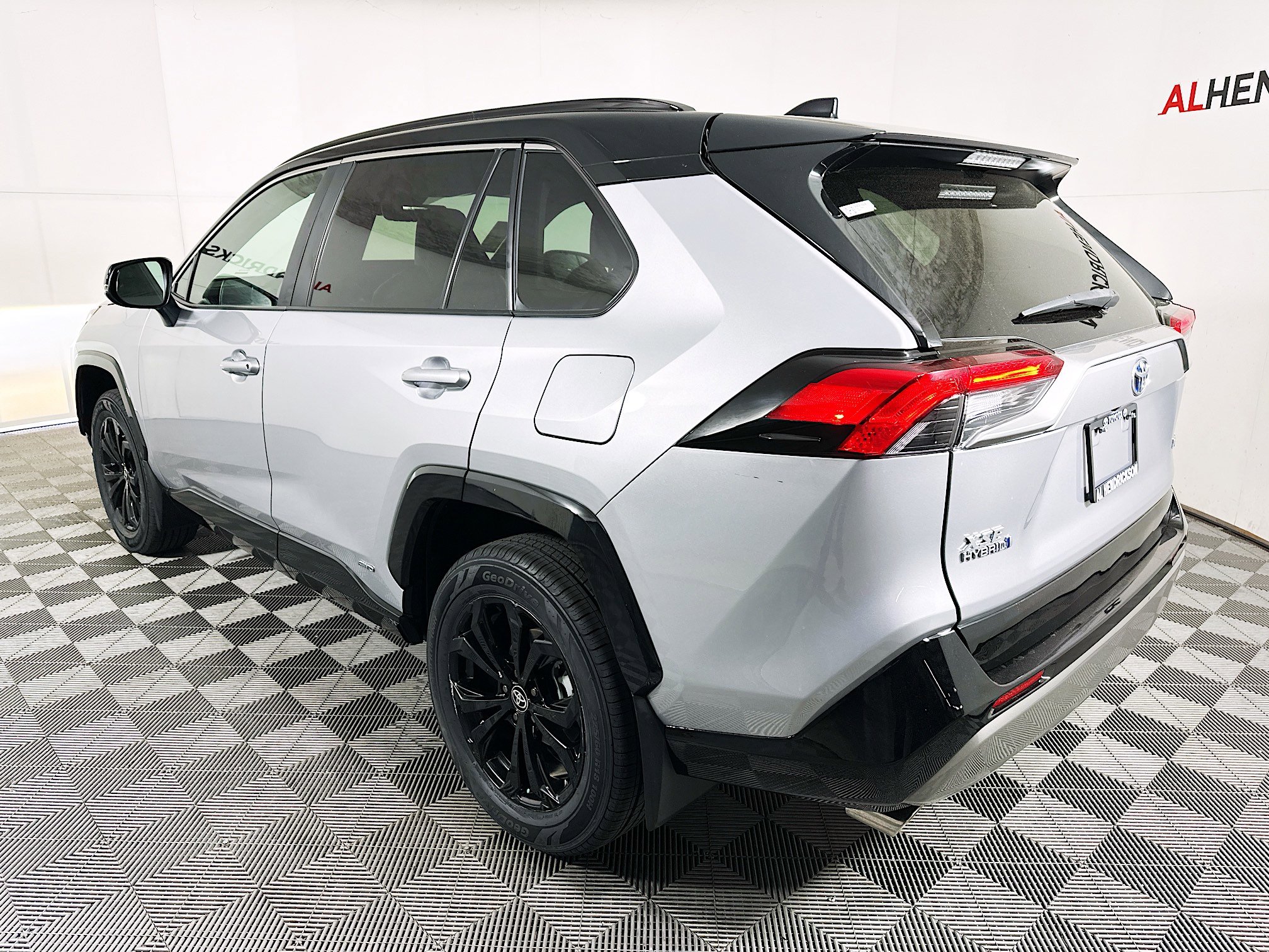 Used 2024 Toyota RAV4 XSE image 5