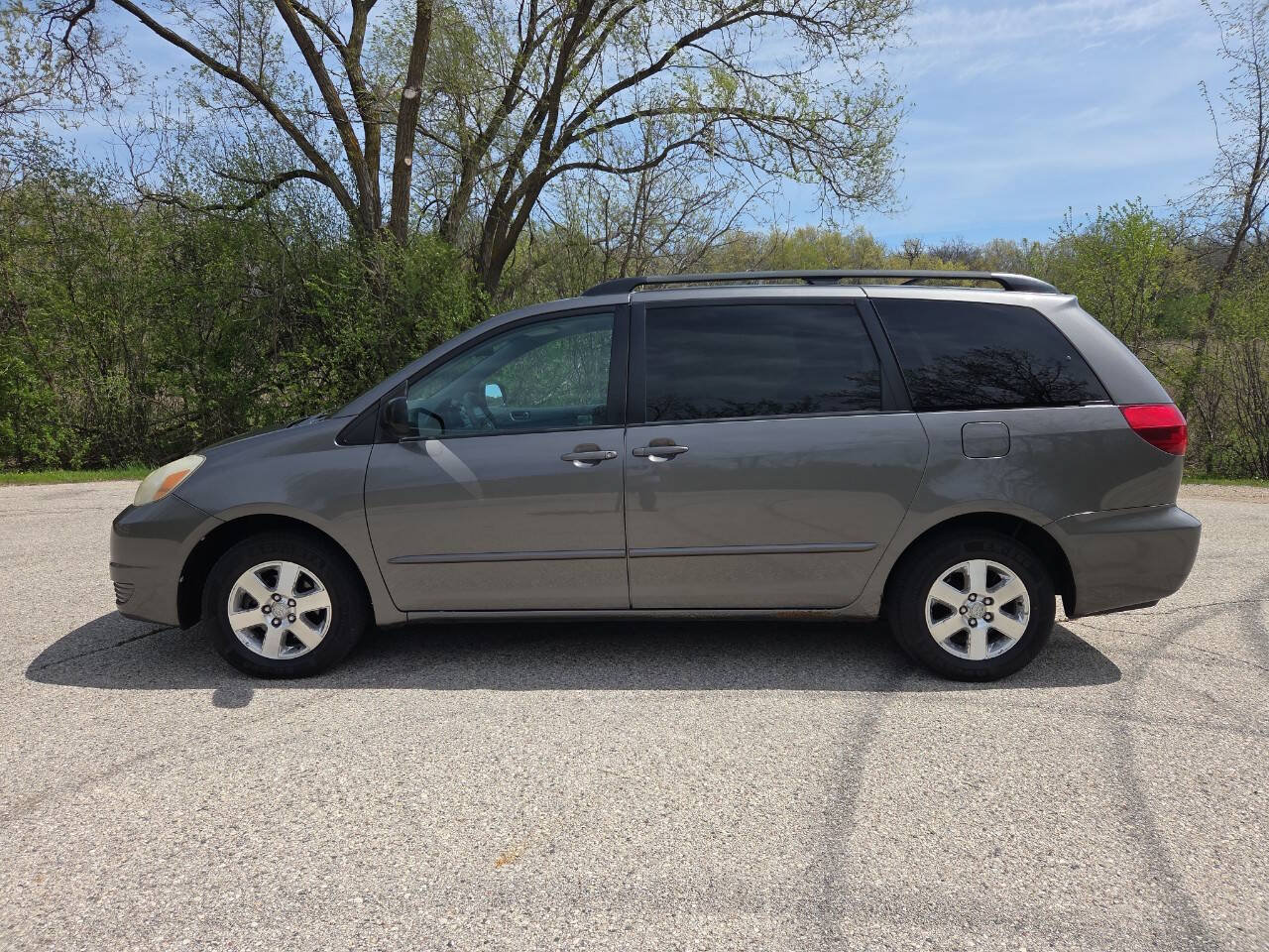 Used 2005 Toyota Sienna LE FWD image 3