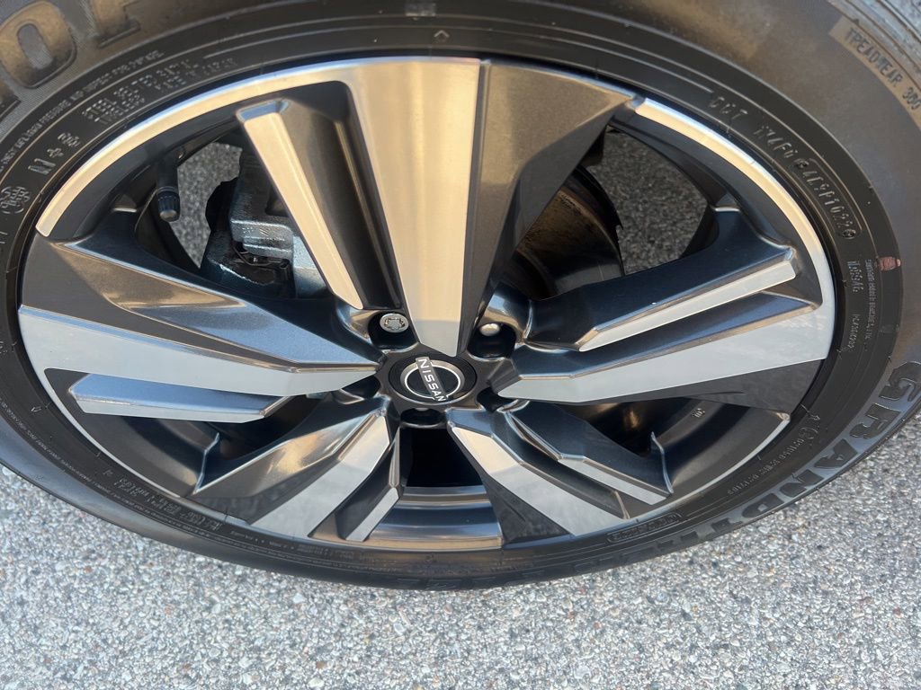 Certified 2023 Nissan Rogue SL w/ SL Premium Package image 46