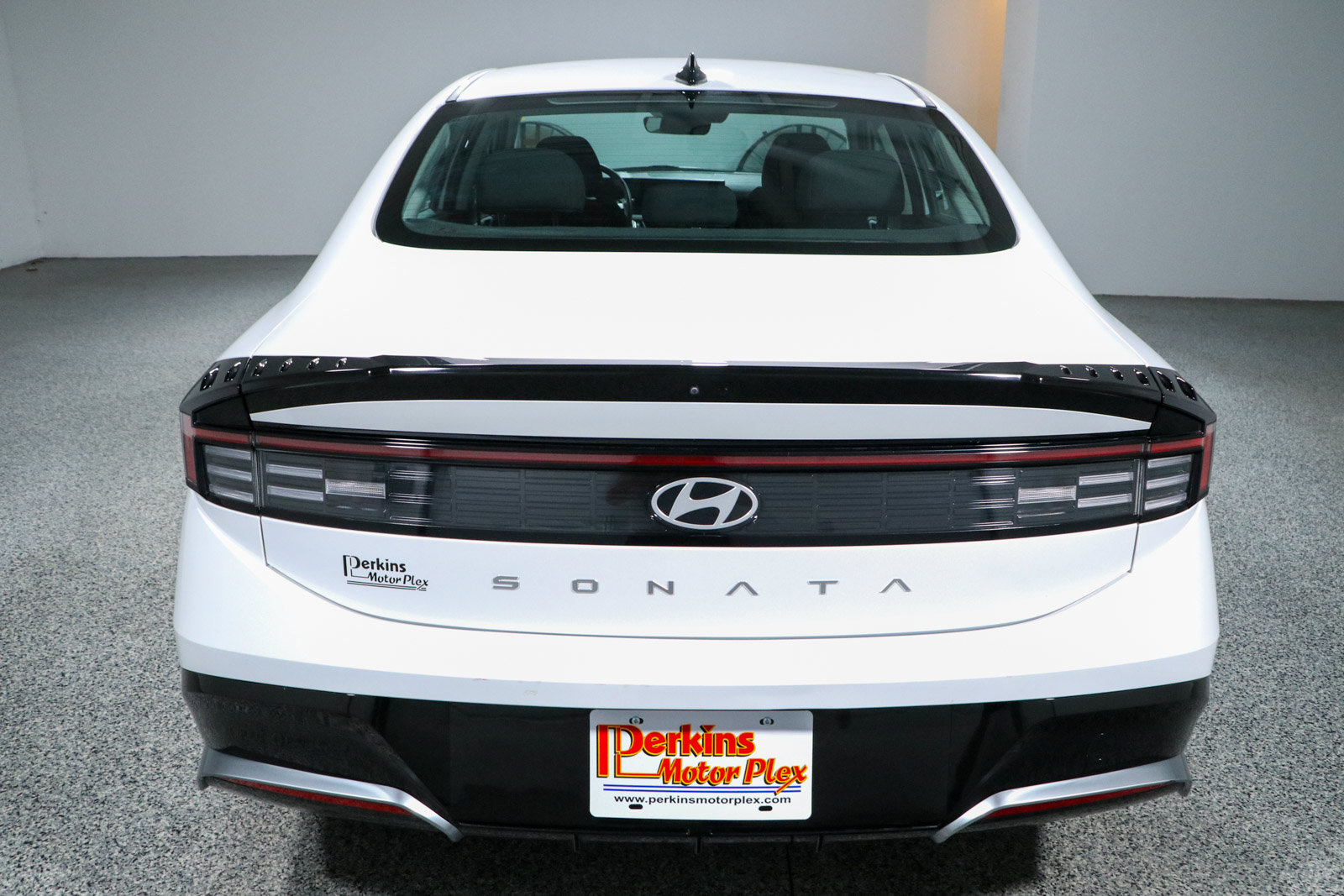 Used 2025 Hyundai Sonata SEL FWD image 8