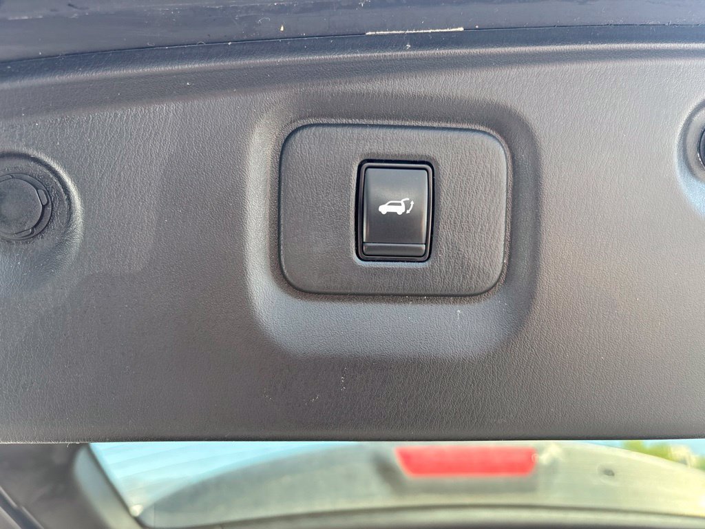 Used 2017 Nissan Pathfinder 4WD image 30