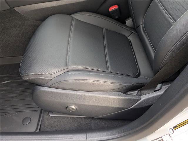 Certified 2026 Mercedes-Benz GLC 300 4MATIC image 4