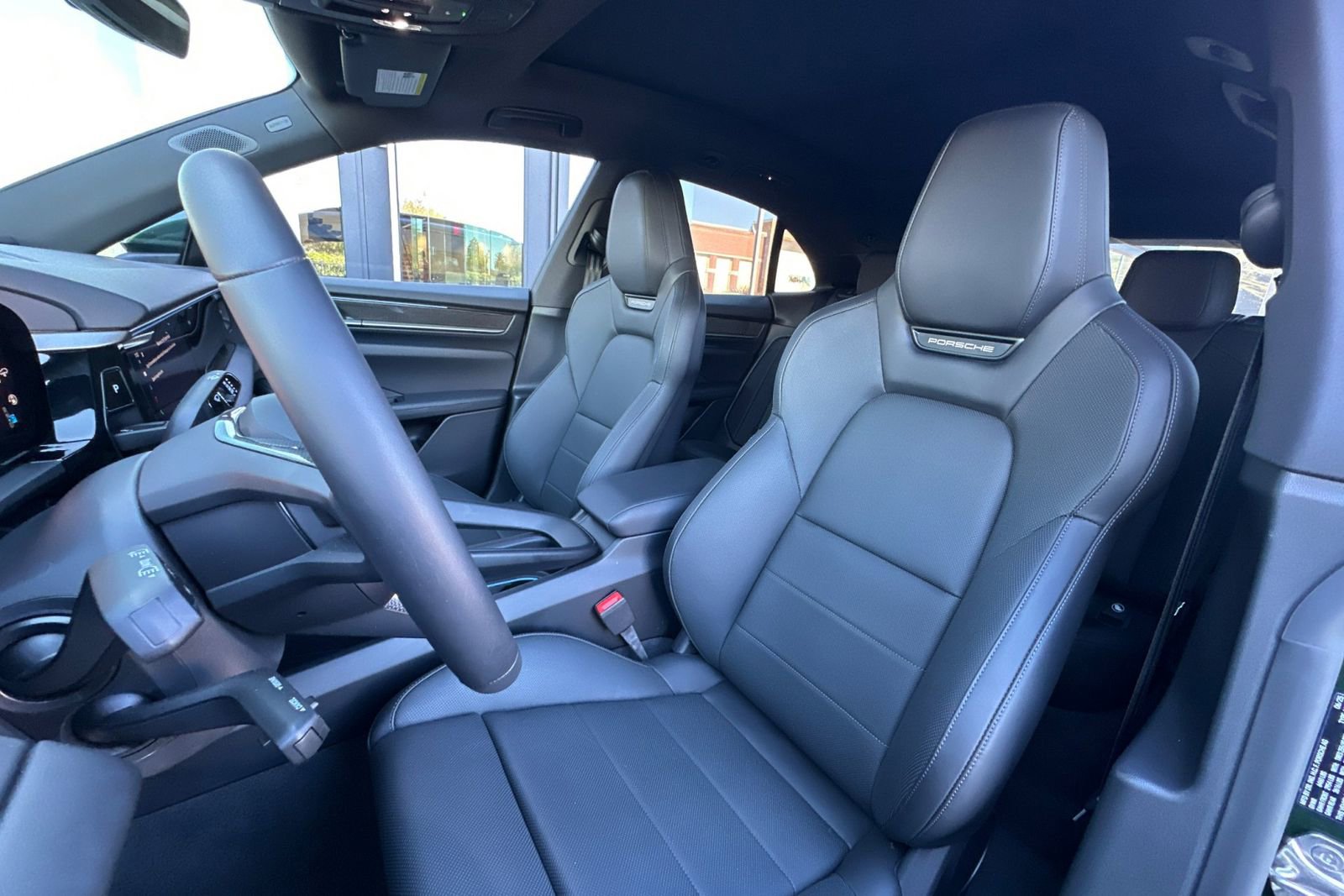 Certified 2025 Porsche Macan 4S Electric image 5