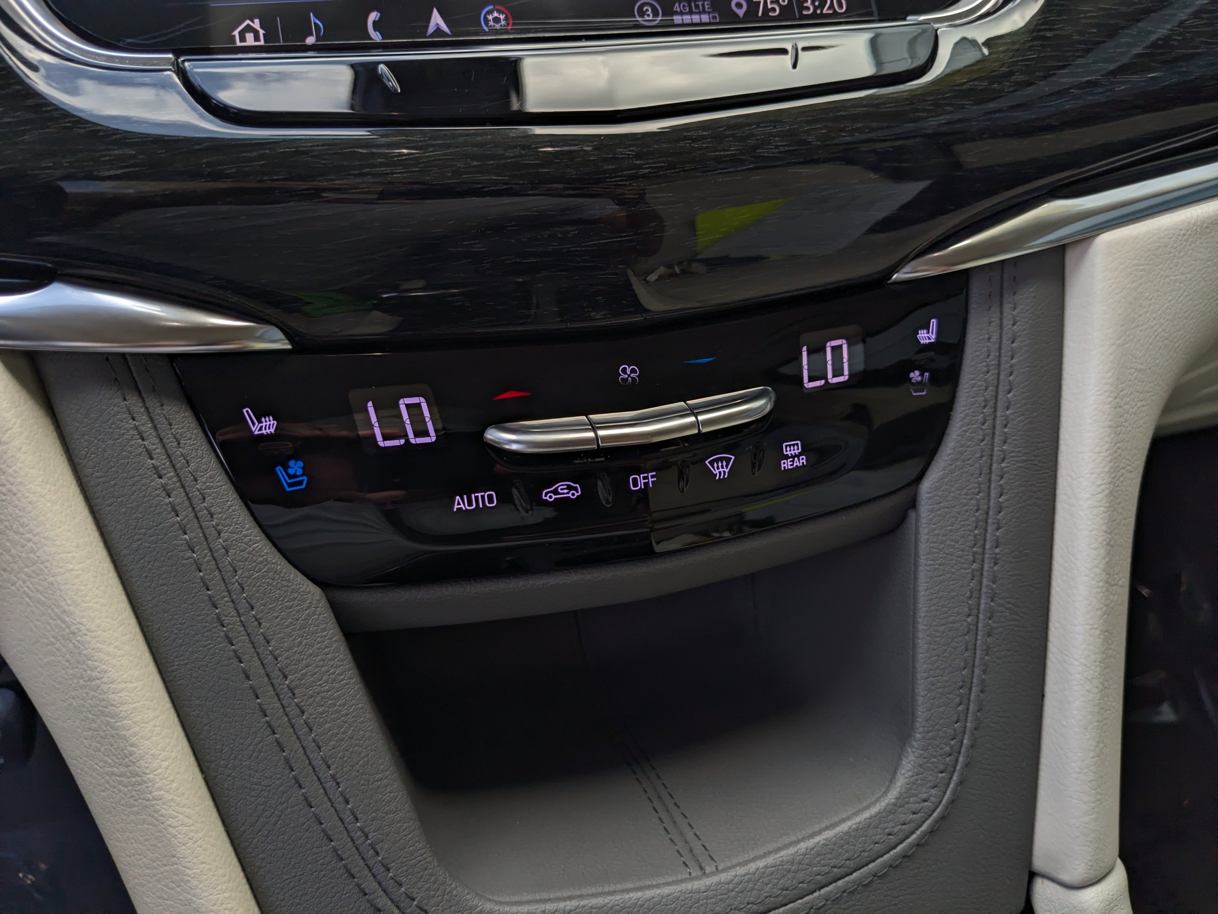 Used 2020 Cadillac XT6 Premium Luxury image 26