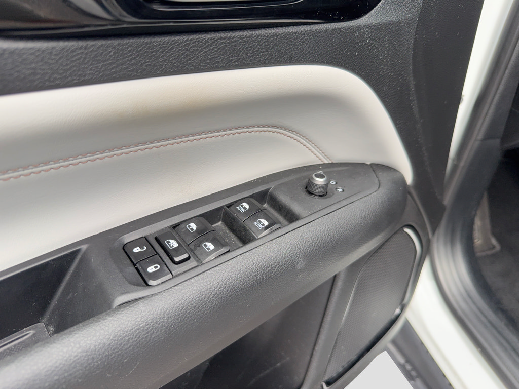 Used 2023 Jeep Compass Limited AWD/4WD image 14