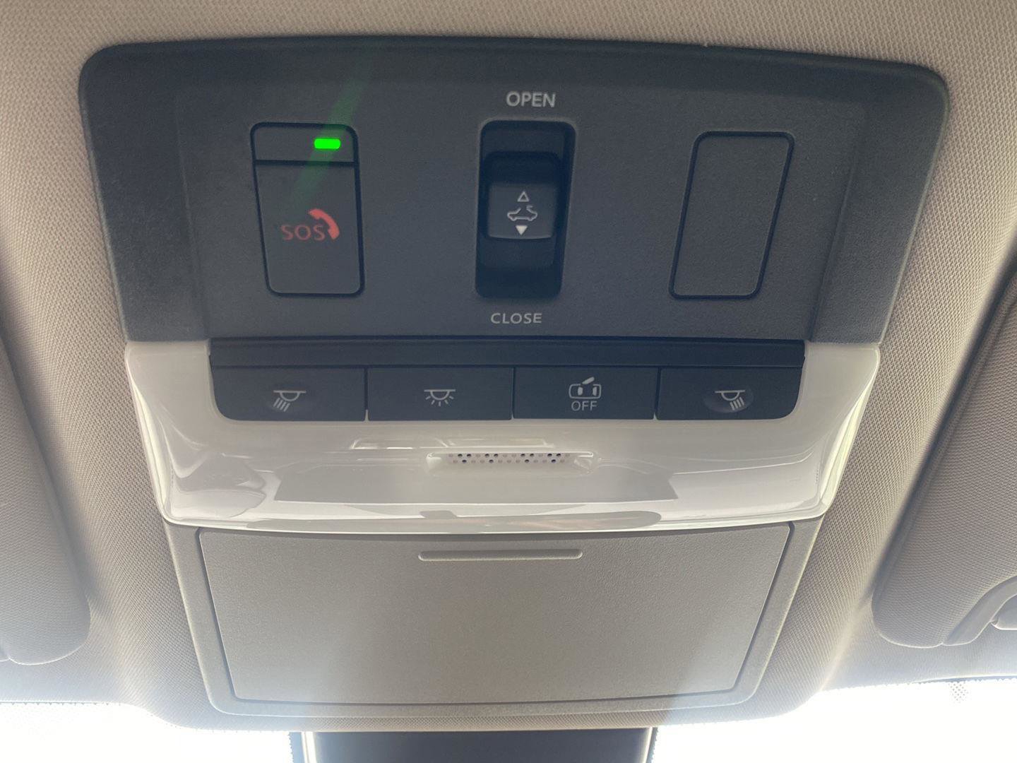 Used 2024 Nissan Altima 2.5 SV w/ SV Premium Package FWD image 32