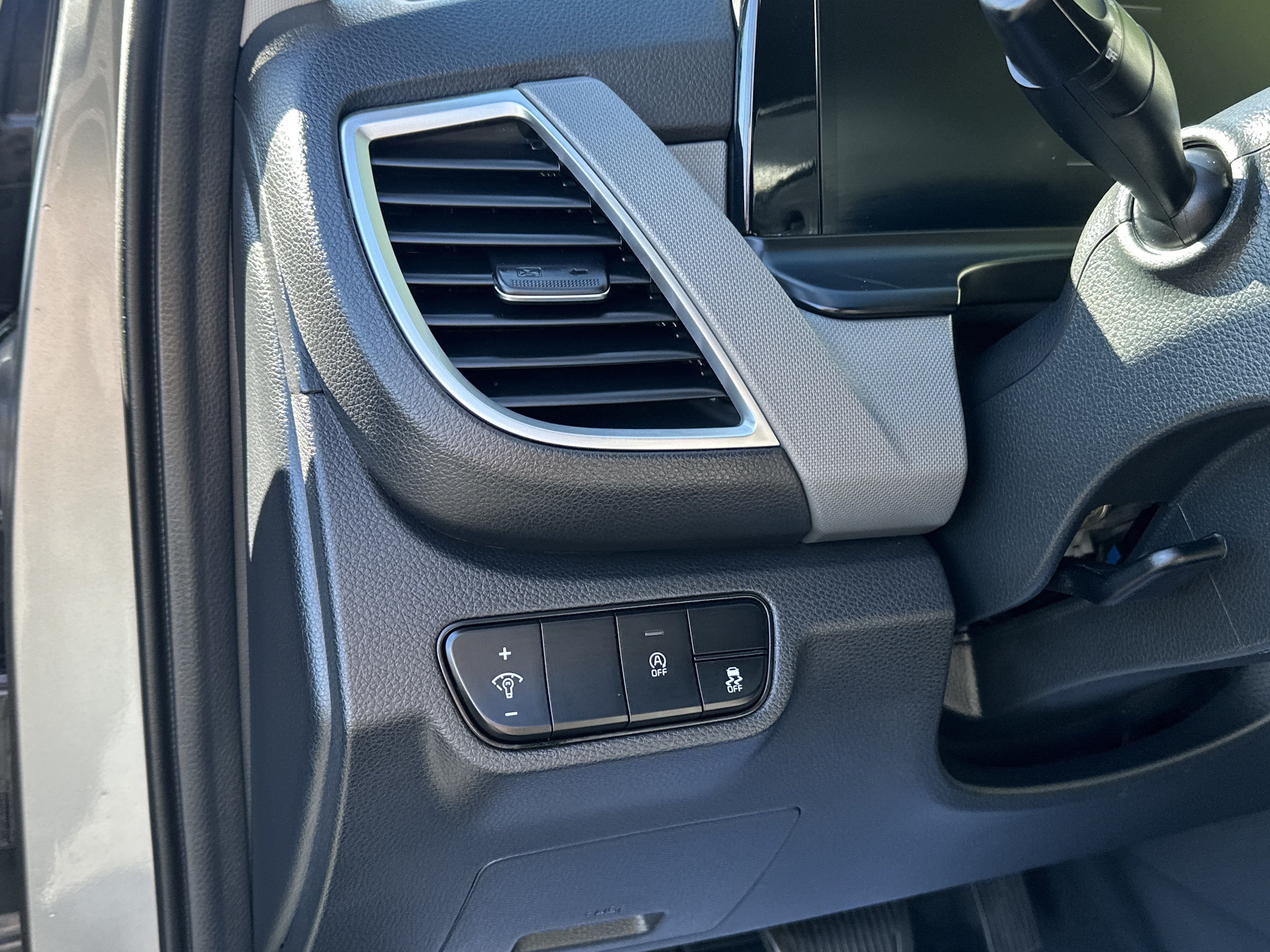 Certified 2026 Kia Seltos LX AWD/4WD image 13