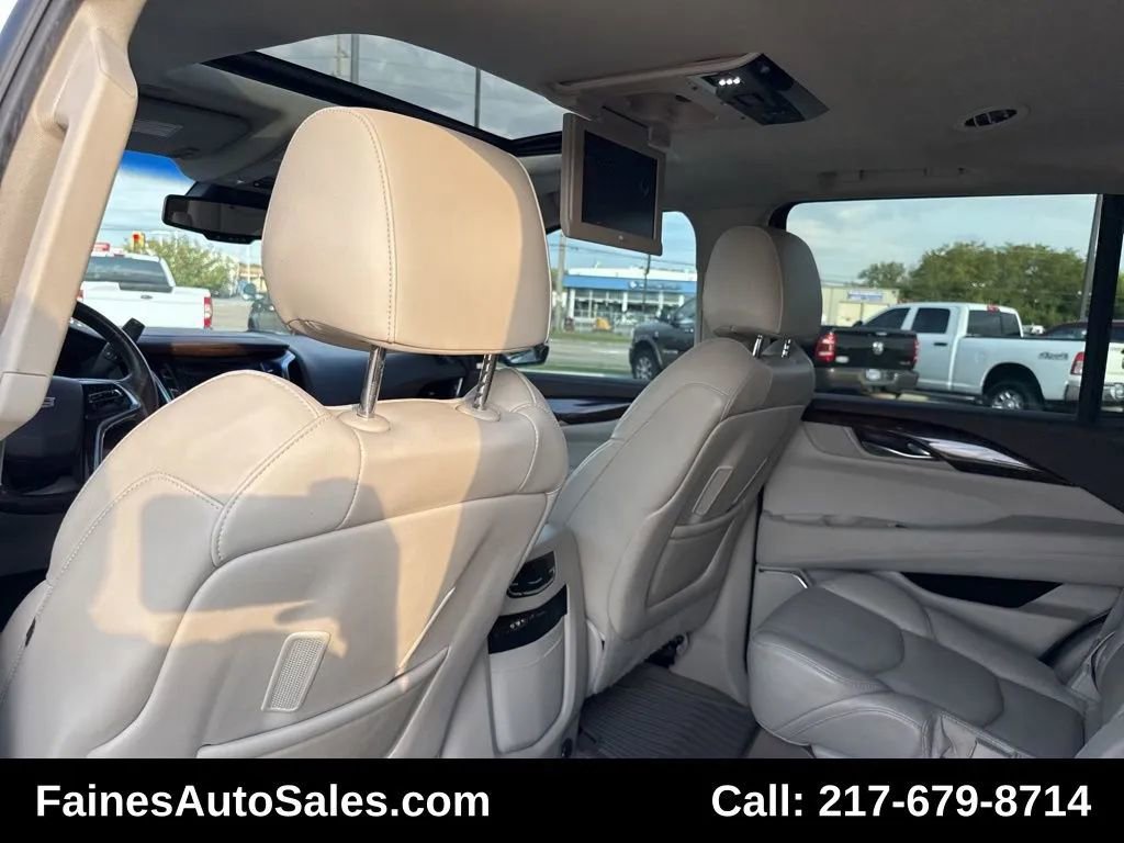 Used 2016 Cadillac Escalade Luxury image 48