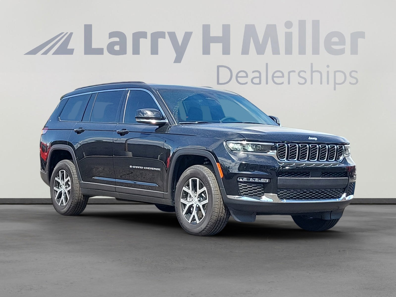 New 2025 Jeep Grand Cherokee L Limited image 7
