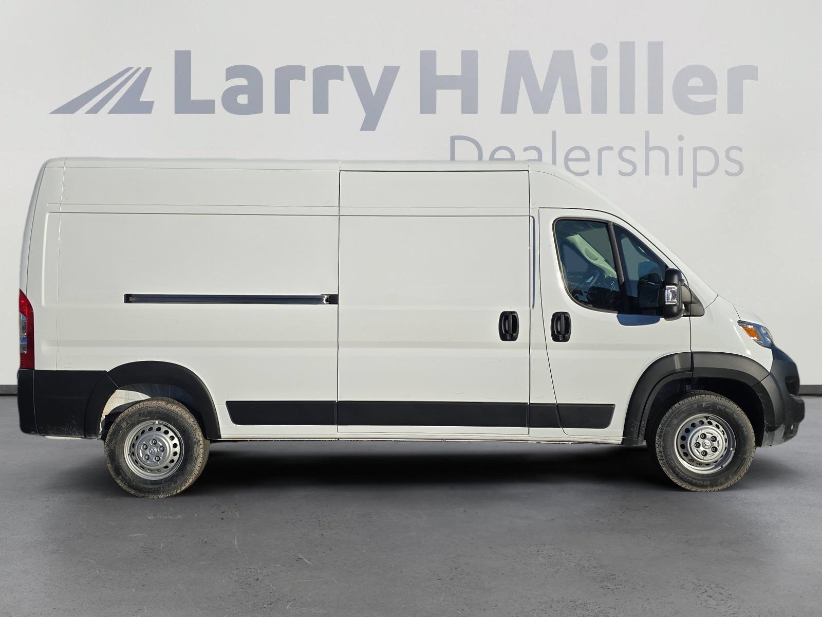 New 2026 RAM ProMaster 2500 w/ Convenience Group FWD image 7