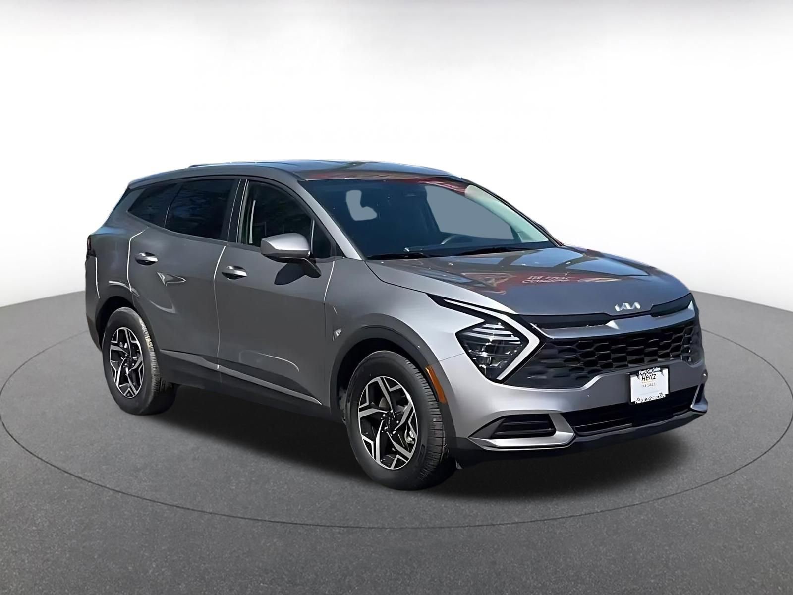 Used 2025 Kia Sportage LX image 3