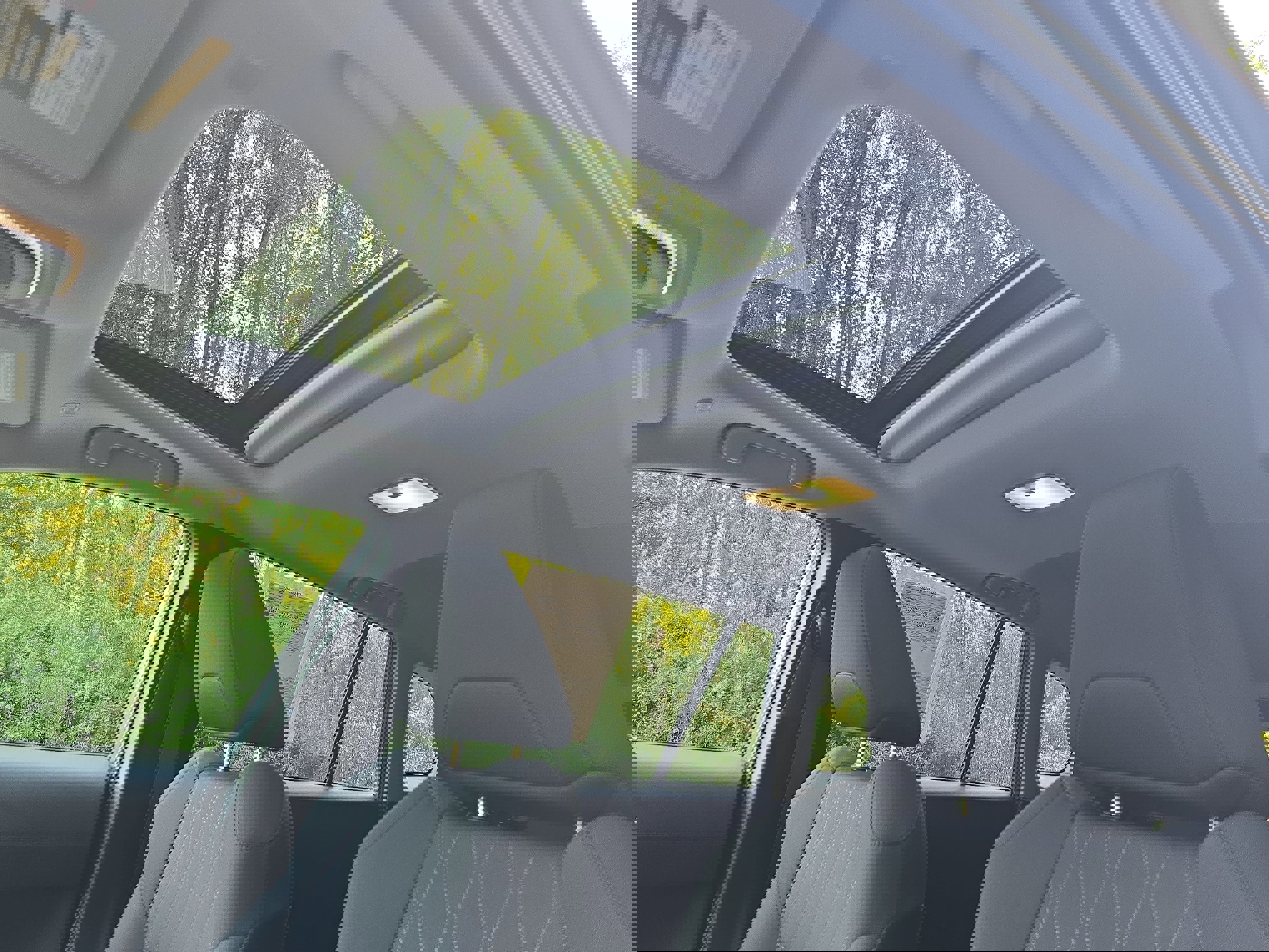 Used 2024 Toyota Corolla Cross LE w/ Moonroof Package image 27