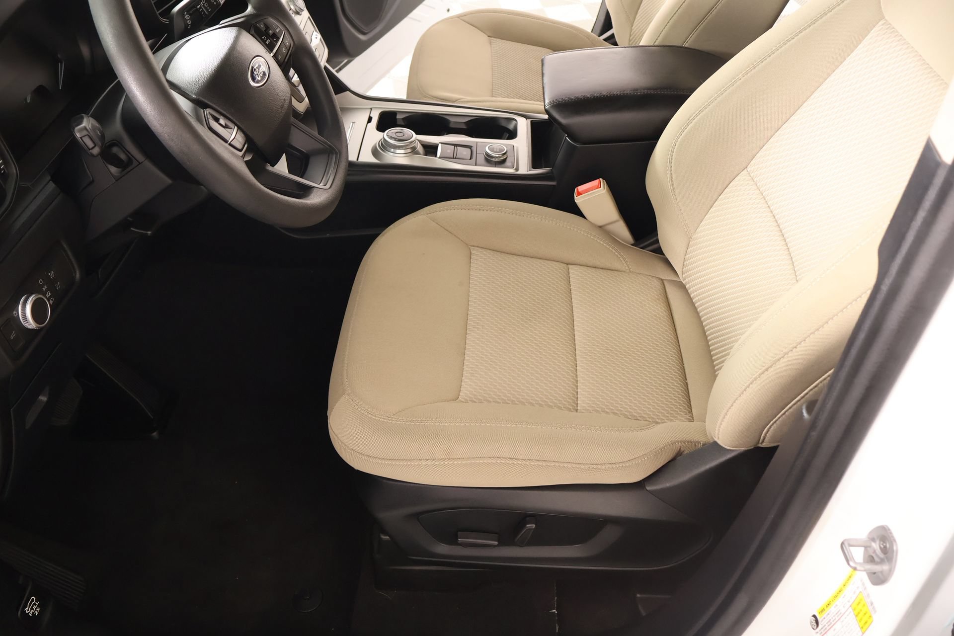 Used 2022 Ford Explorer 4WD image 10