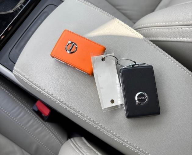 Certified 2023 Volvo XC40 B5 Plus w/ Driver Assist Package image 13