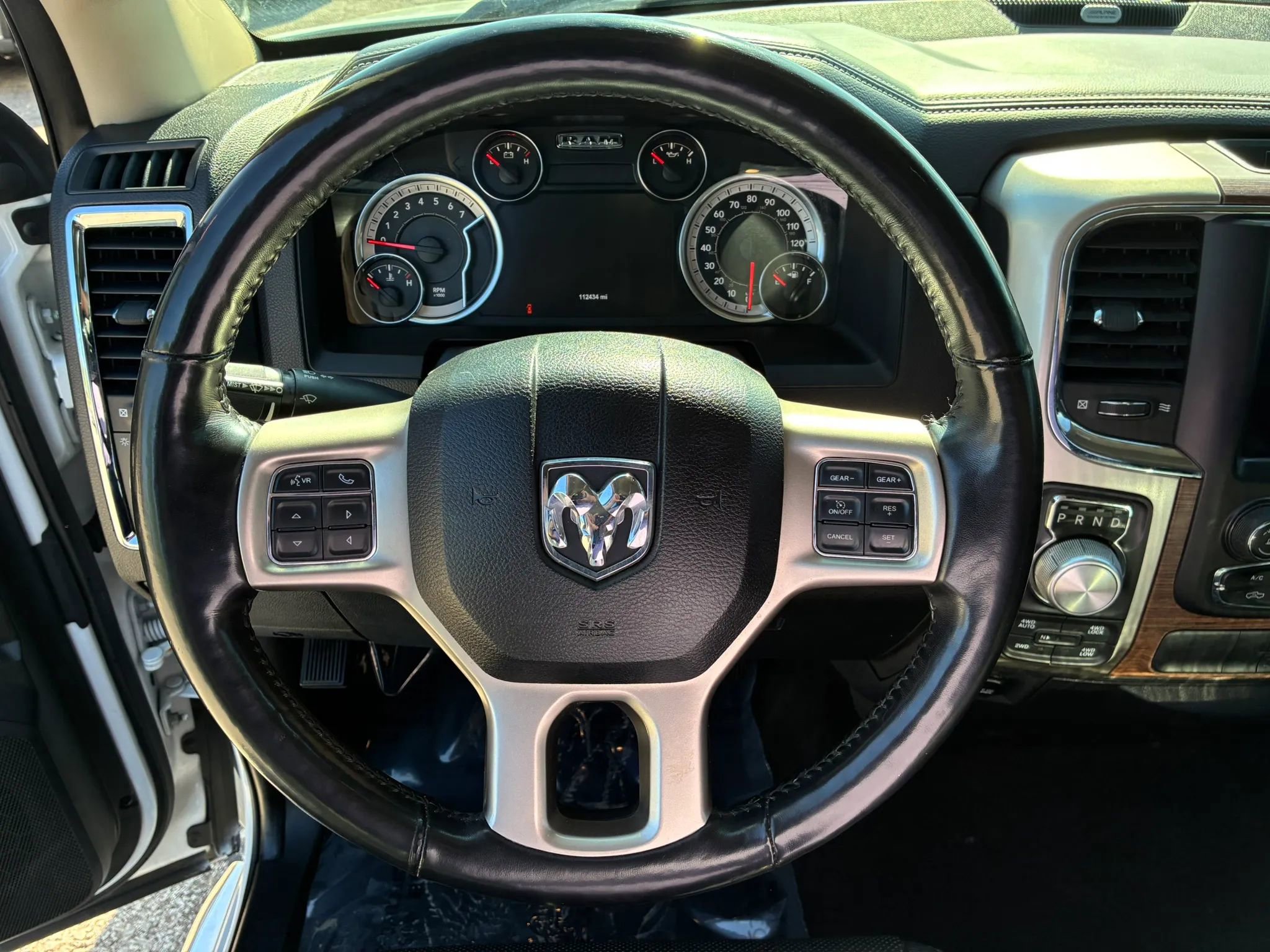 Used 2018 RAM 1500 Laramie image 17