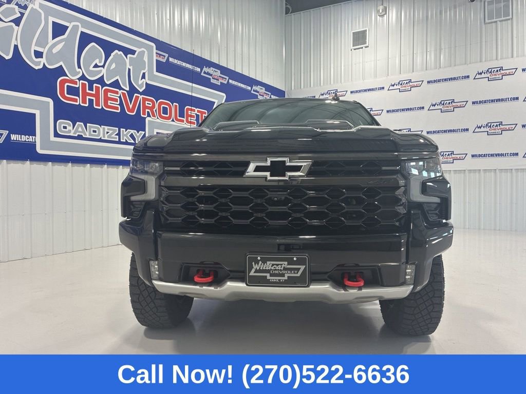 Used 2023 Chevrolet Silverado 1500 ZR2 w/ Technology Package image 9