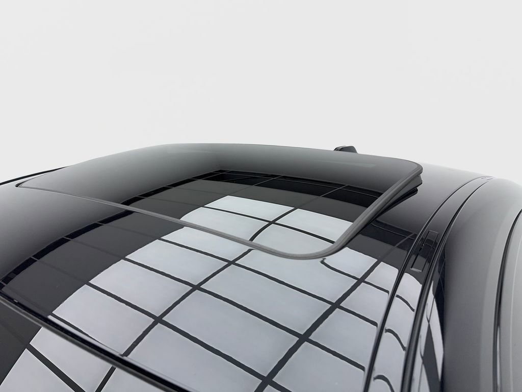 Used 2025 BMW M440i Coupe w/ Premium Package image 12