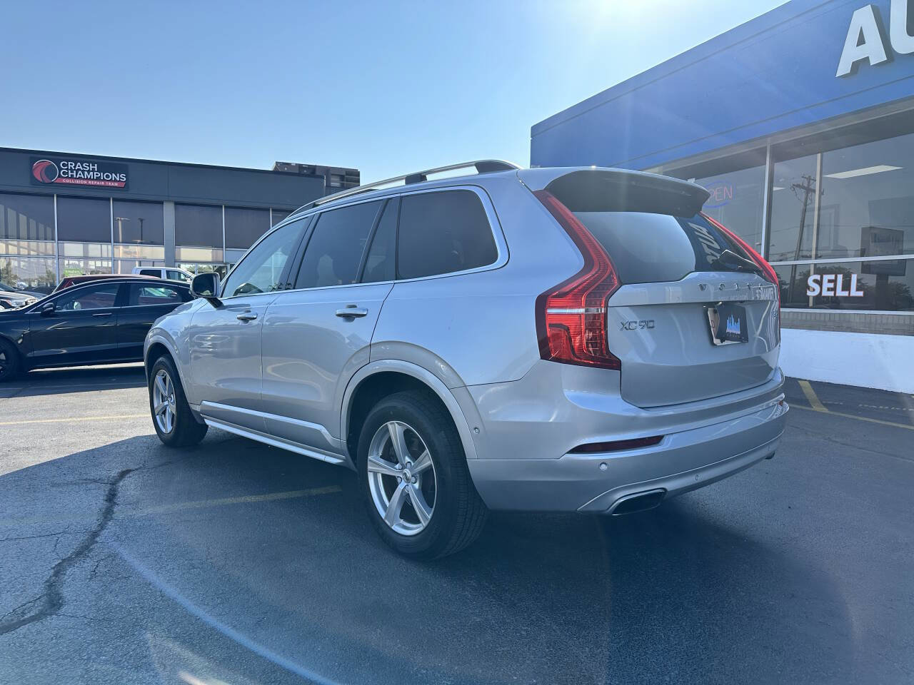 Used 2016 Volvo XC90 T5 Momentum image 15