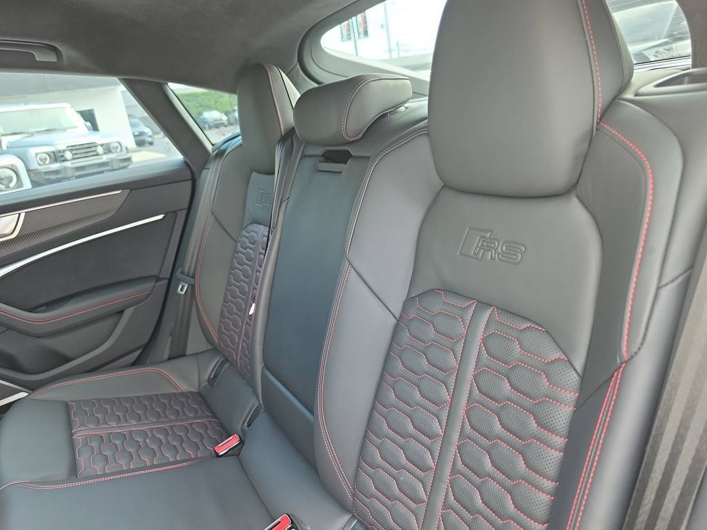 Used 2025 Audi RS 7 Performance AWD/4WD image 13
