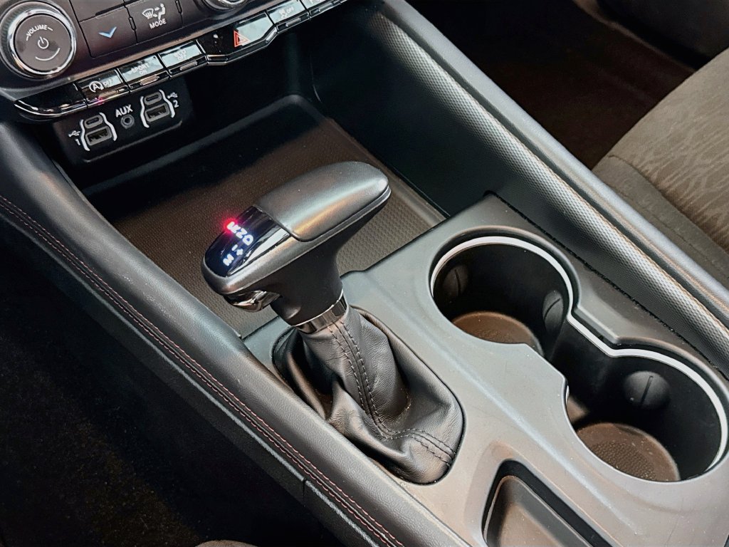 Used 2025 Dodge Durango GT AWD/4WD image 17
