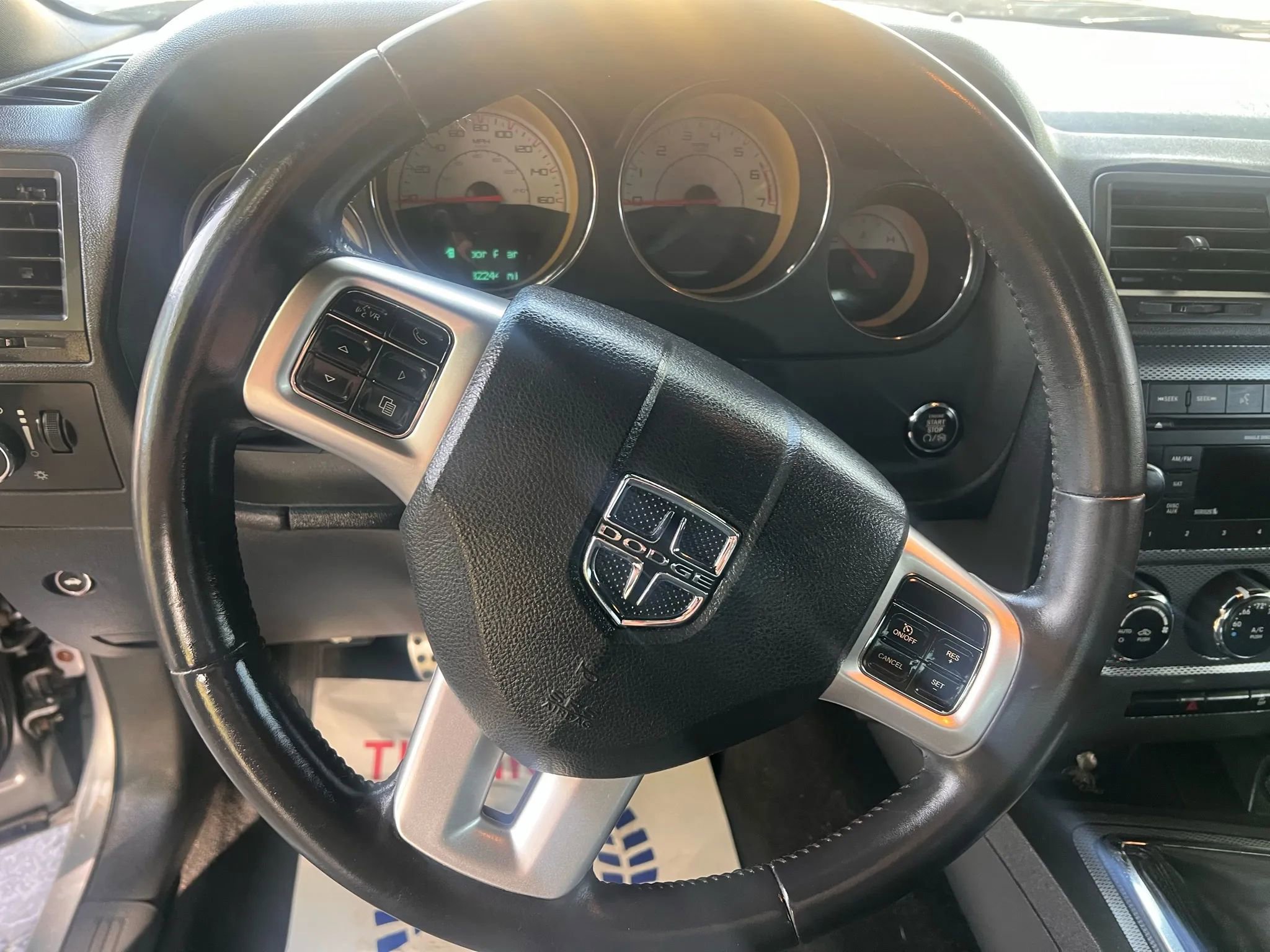 Used 2014 Dodge Challenger R/T image 10