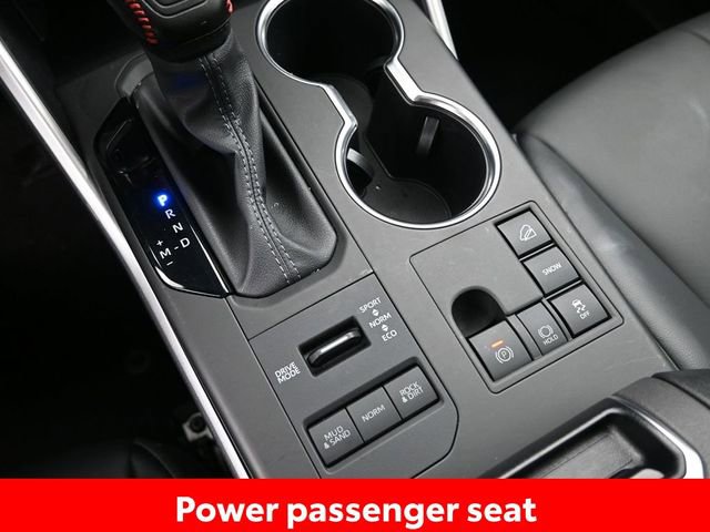 Certified 2024 Toyota Highlander XLE image 17