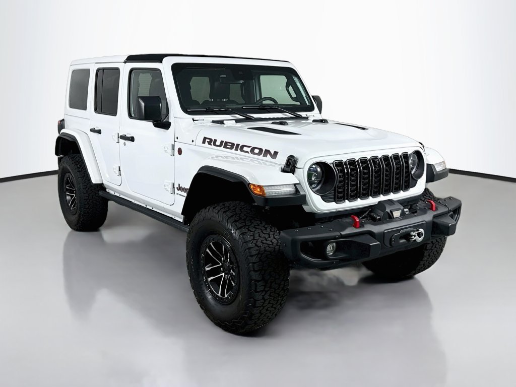 Used 2024 Jeep Wrangler Unlimited Rubicon AWD/4WD image 3