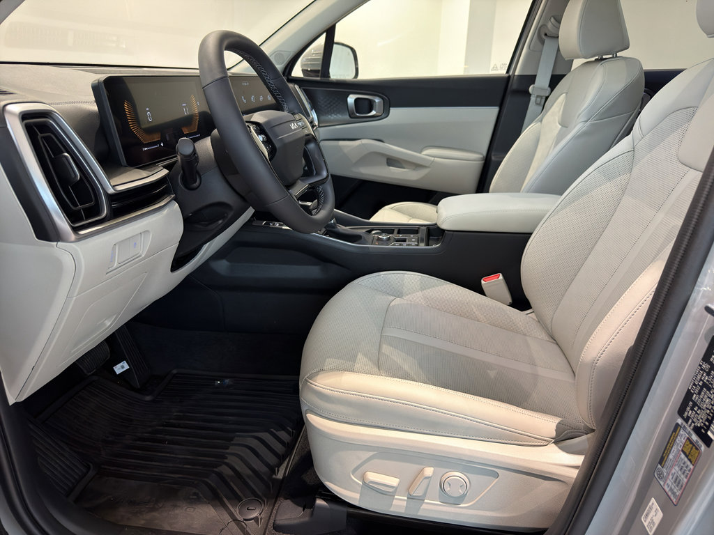 New 2026 Kia Sorento S image 12
